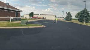 Trusted Grinnell, IA Driveway Paving Services Experts